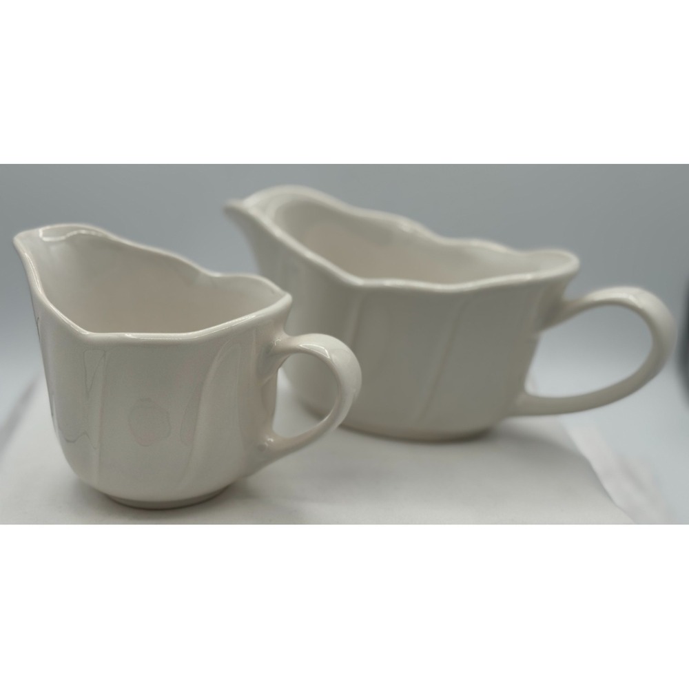 (2) Vintage Pfaltzgraff Stratus Wavy Cloud Gravy Boats - USA - White